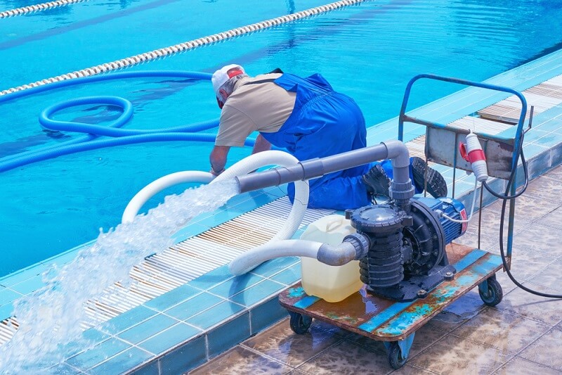 Swimming Pool Cleaning